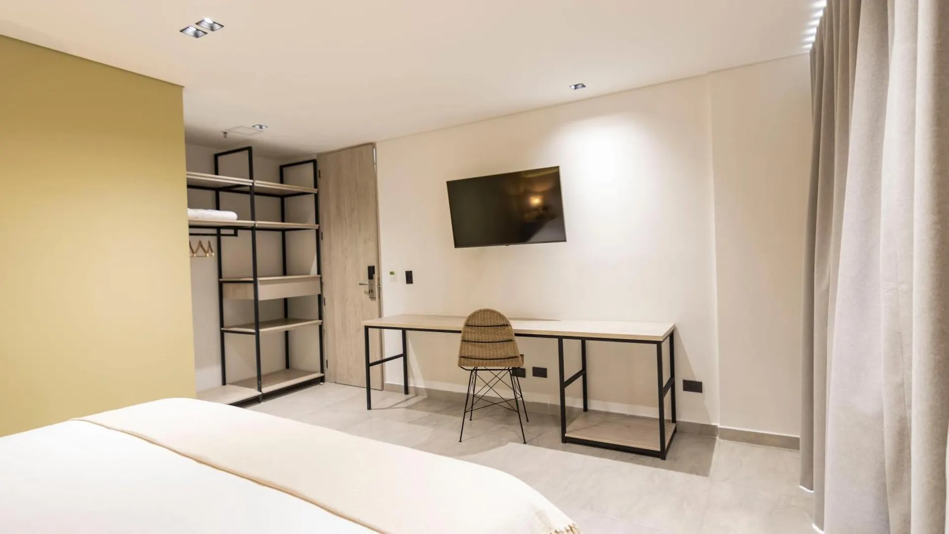 Sonata 44 Hotel Laureles Medellín