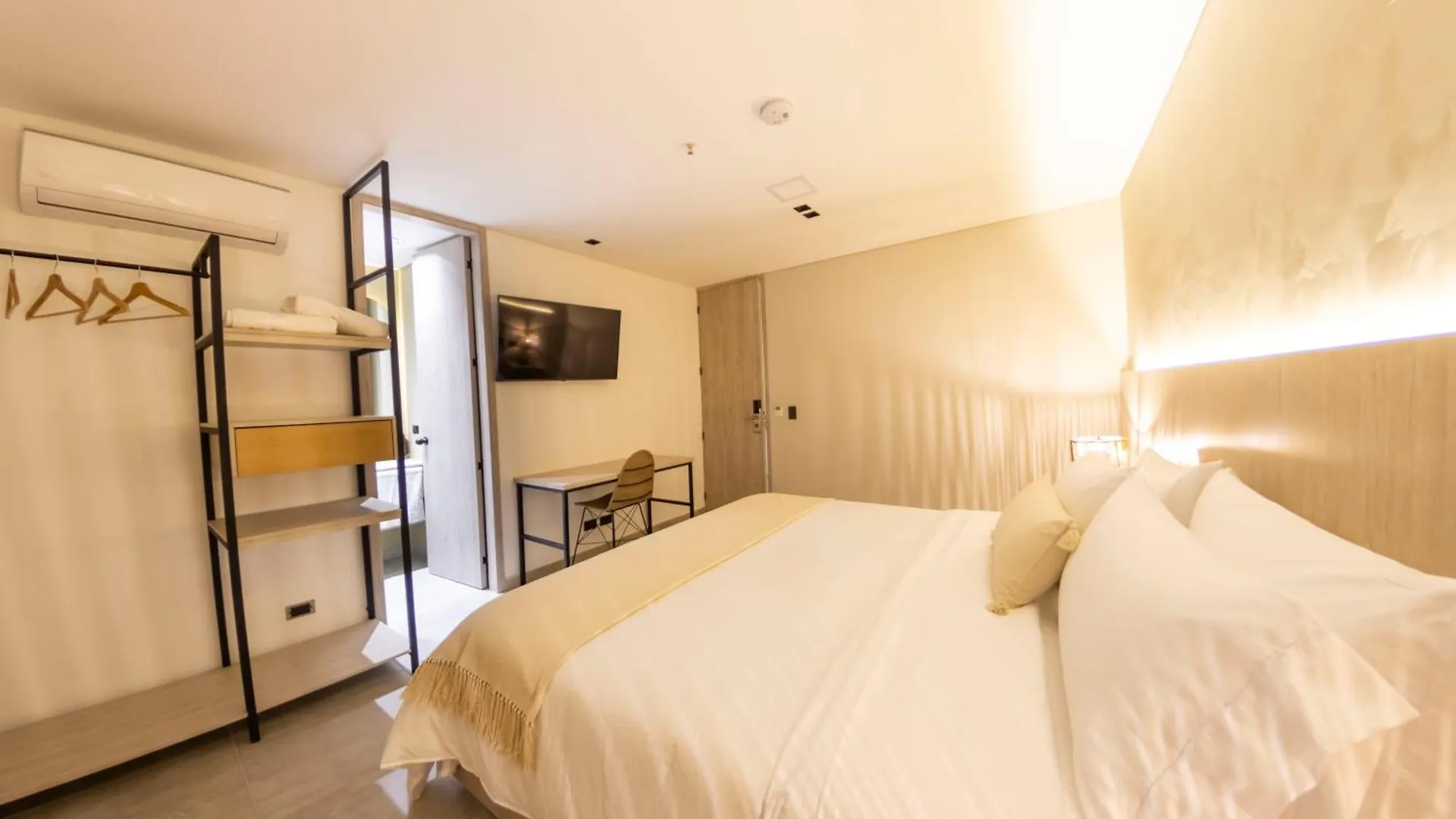 Sonata 44 Hotel Laureles Medellín