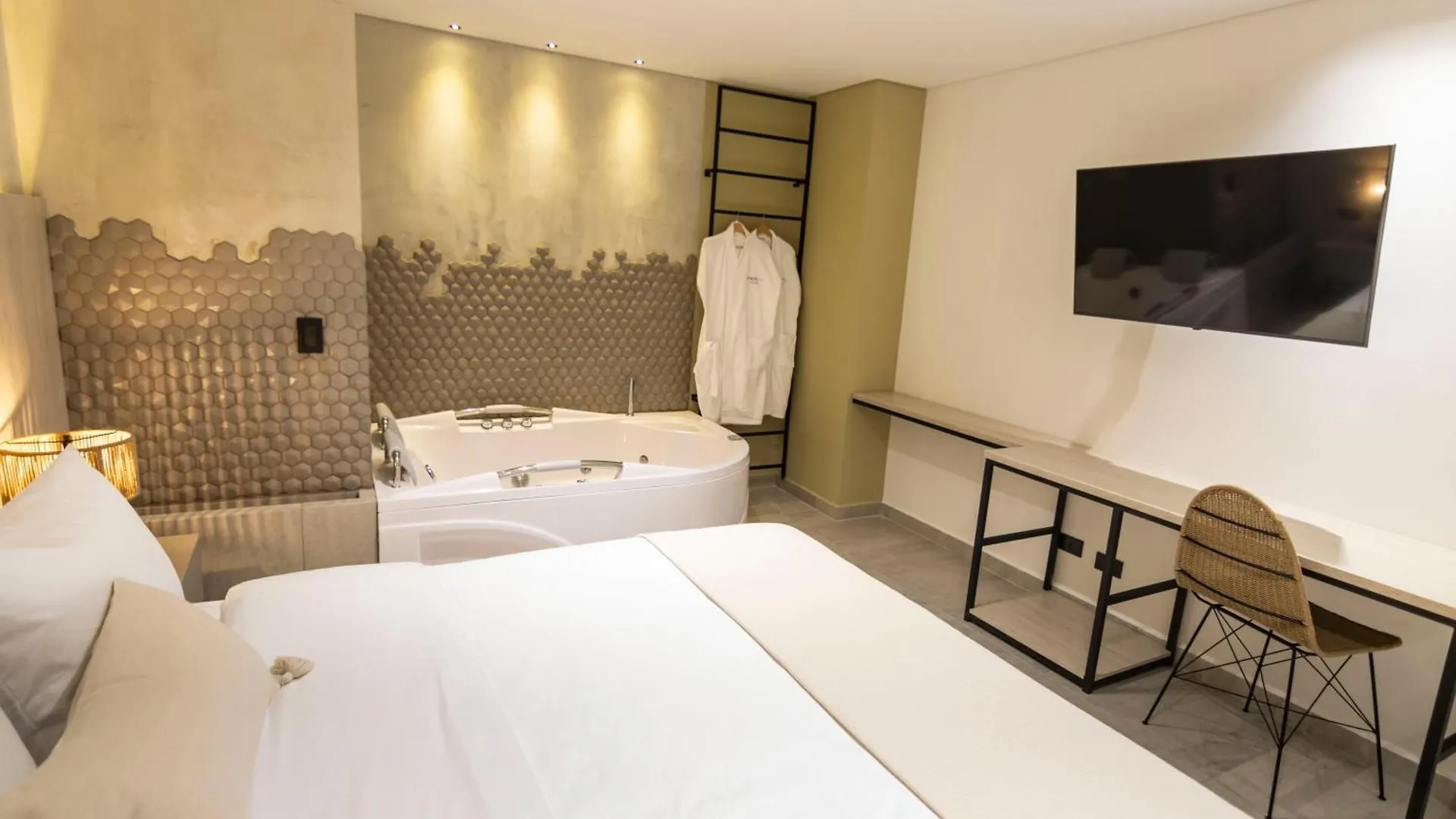 Sonata 44 Hotel Laureles Medellin