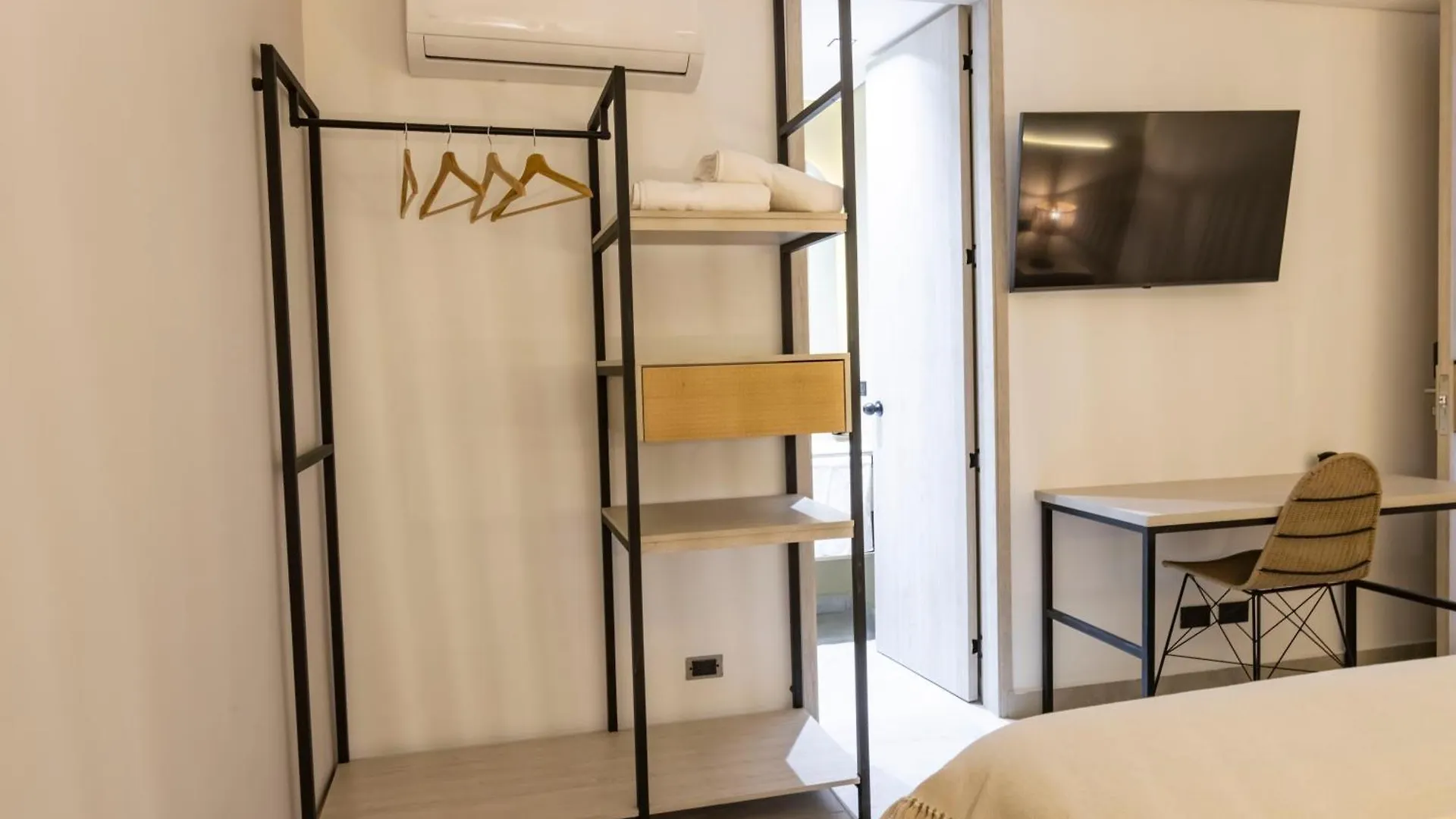 Sonata 44 Hotel Laureles Medellin