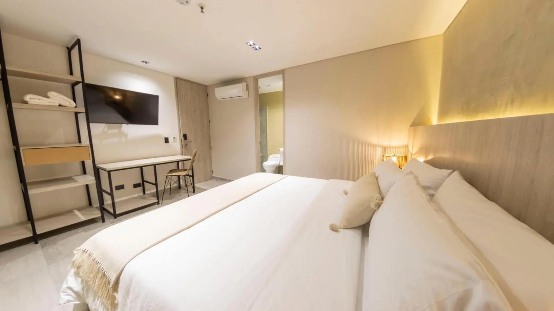 Sonata 44 Hotel Laureles Medellin