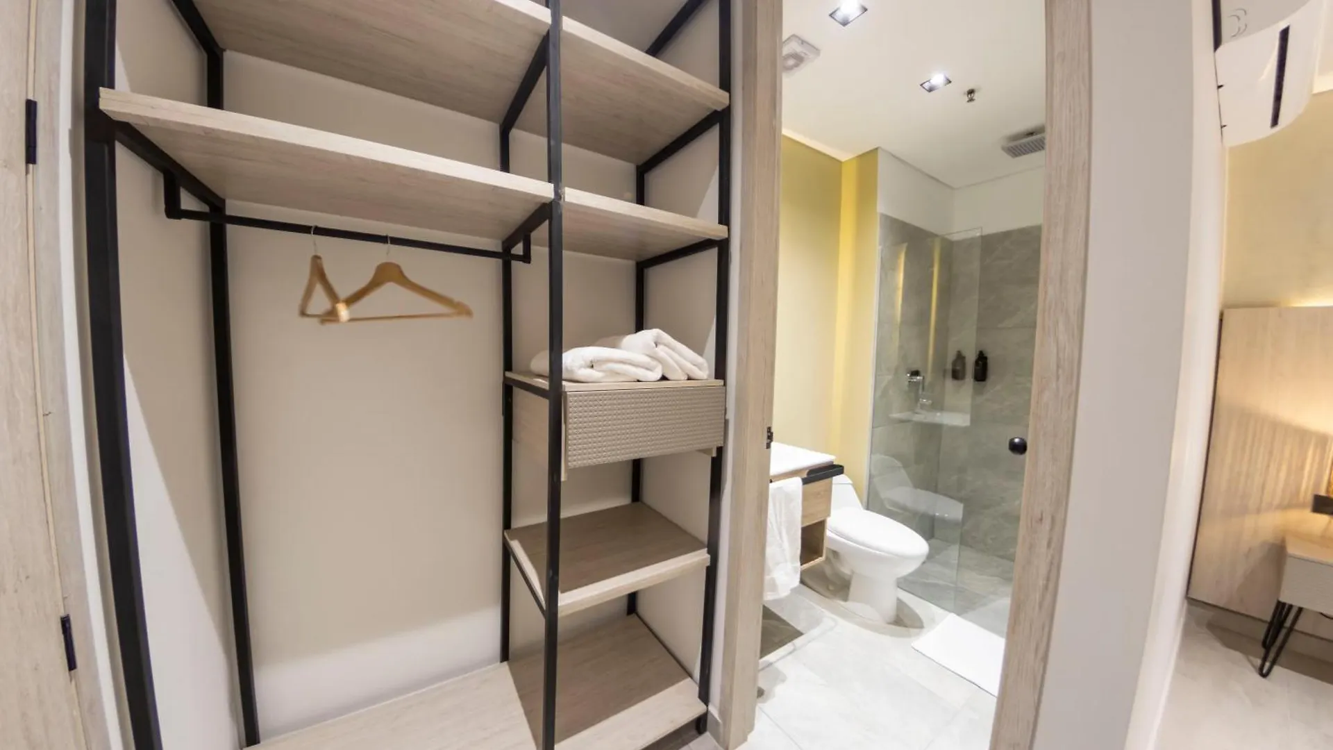 Sonata 44 Hotel Laureles Medellin