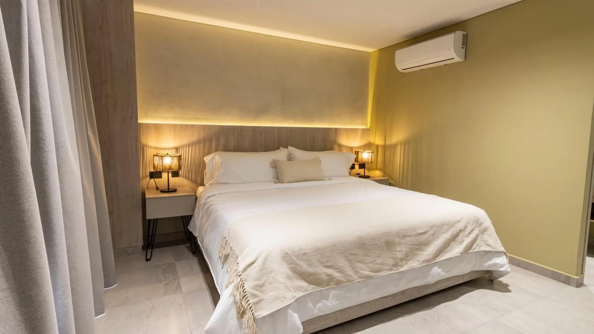 Sonata 44 Hotel Laureles Медельин 0*,  Колумбия