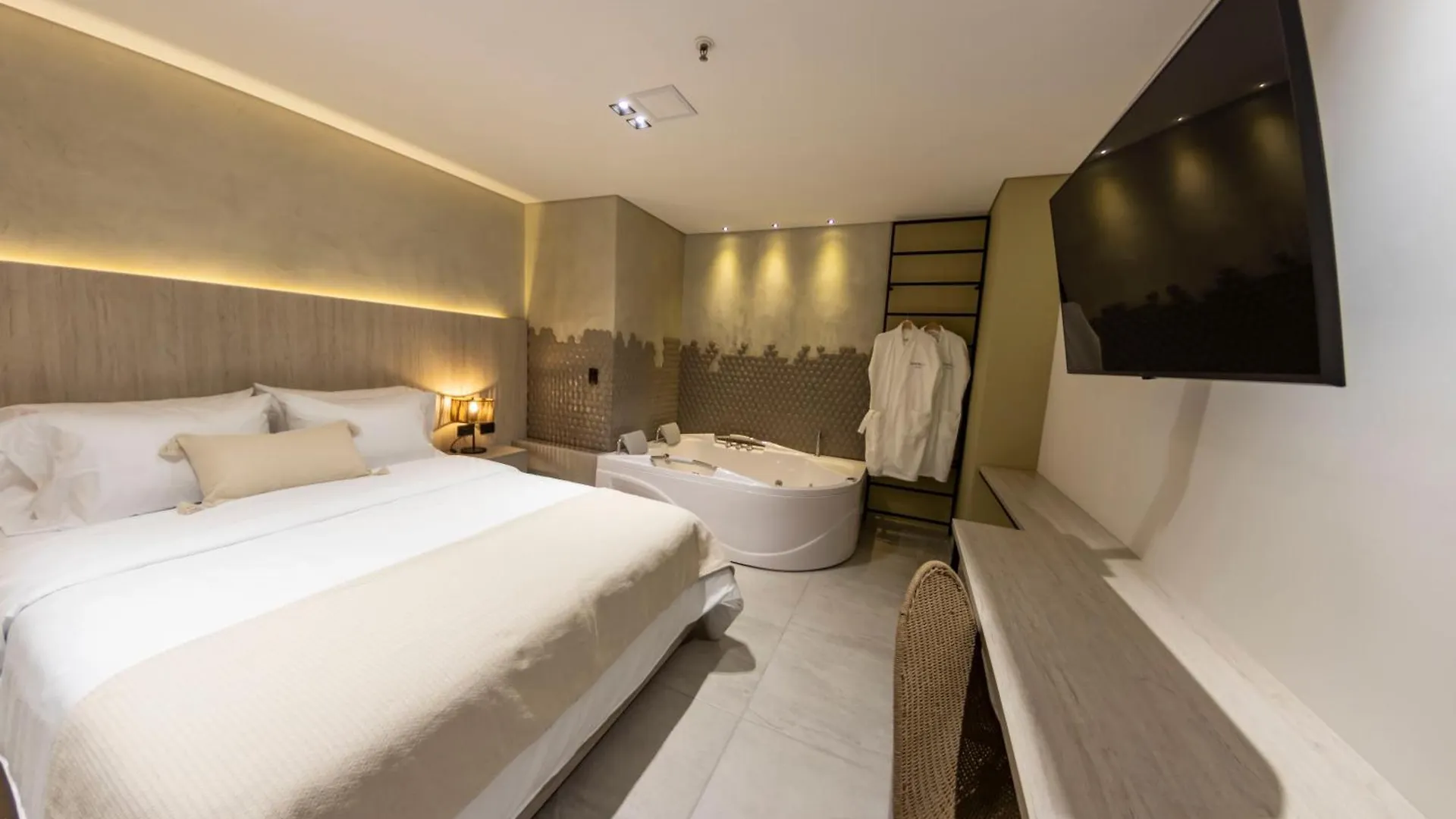Sonata 44 Hotel Laureles Medellín