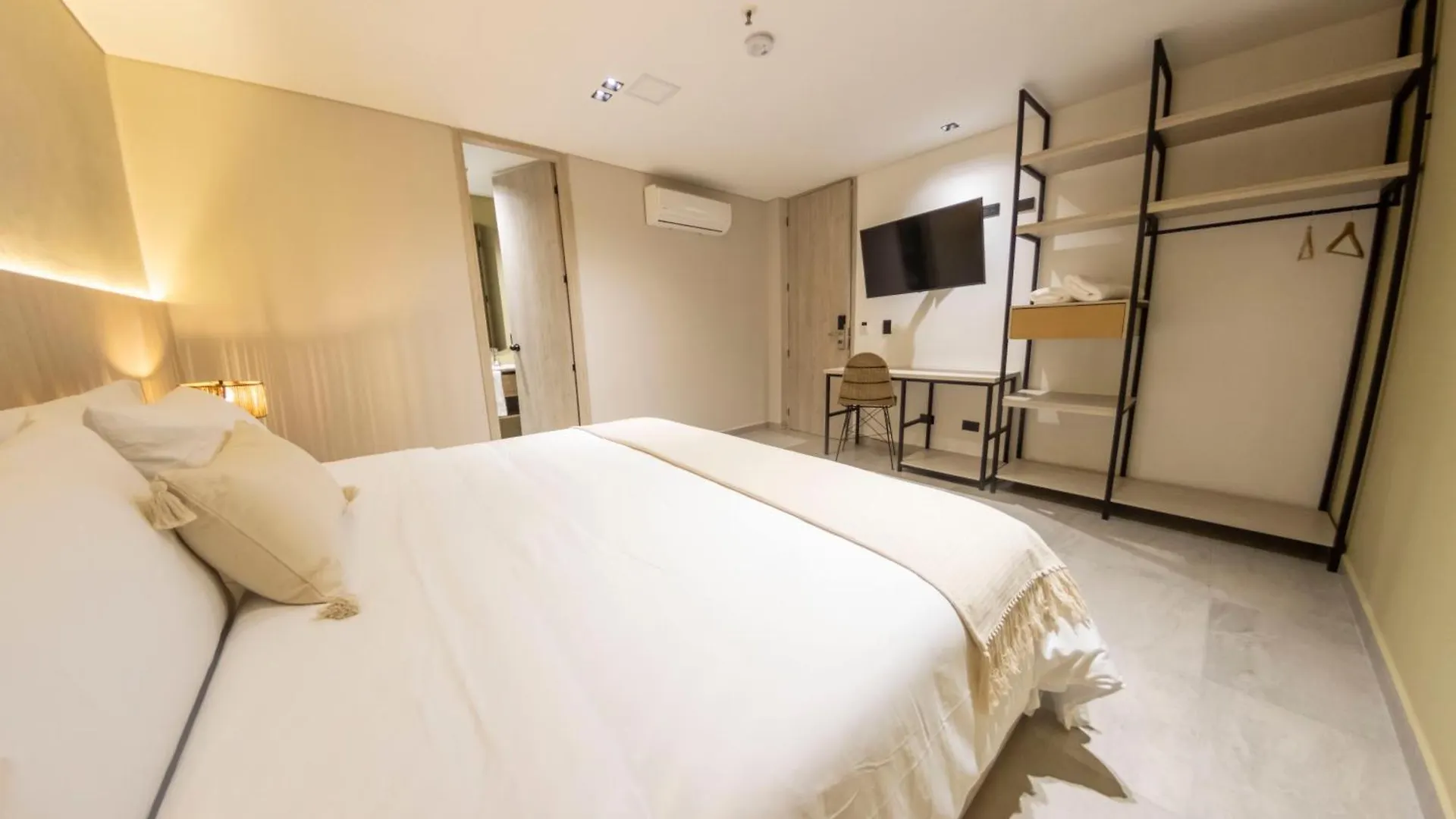Sonata 44 Hotel Laureles Medellín