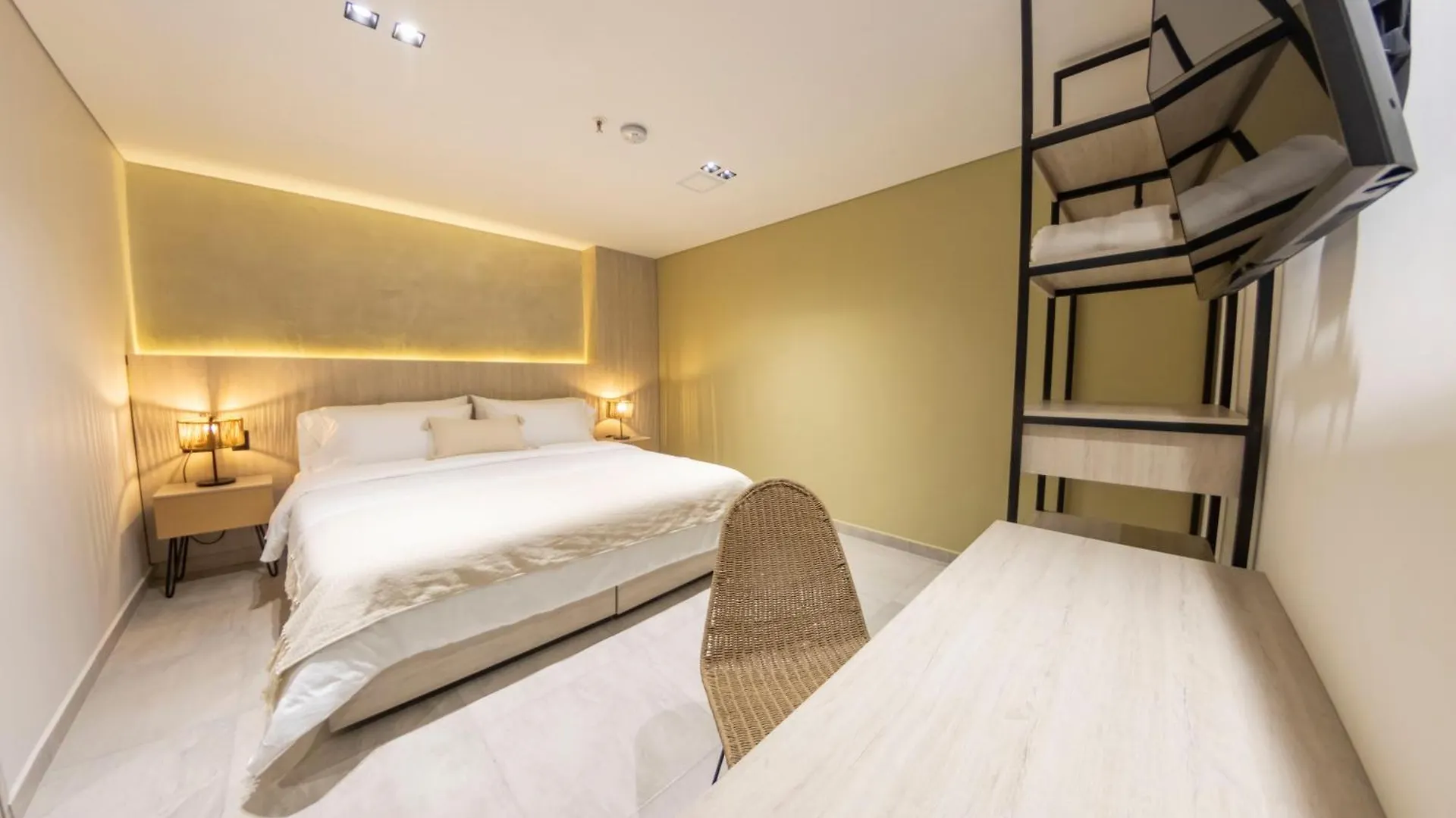 Sonata 44 Hotel Laureles Medellín Colombia