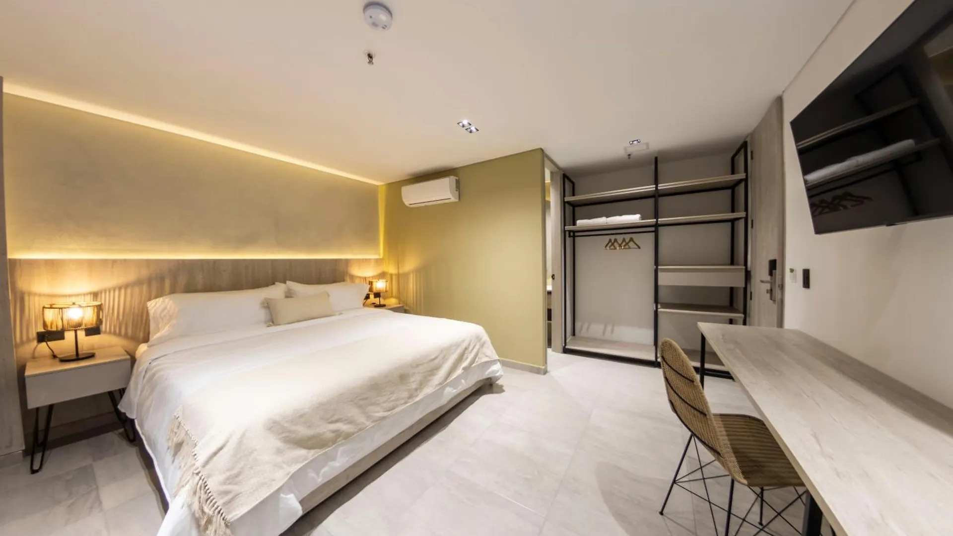 Sonata 44 Hotel Laureles Medellín