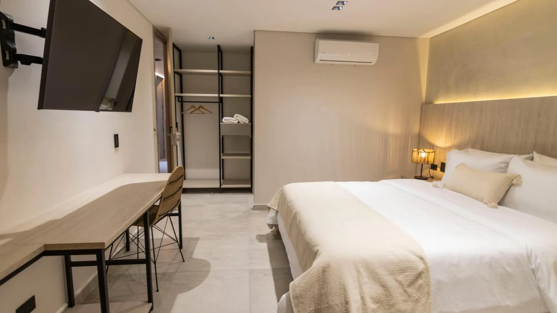 Sonata 44 Hotel Laureles Medellín Colombia
