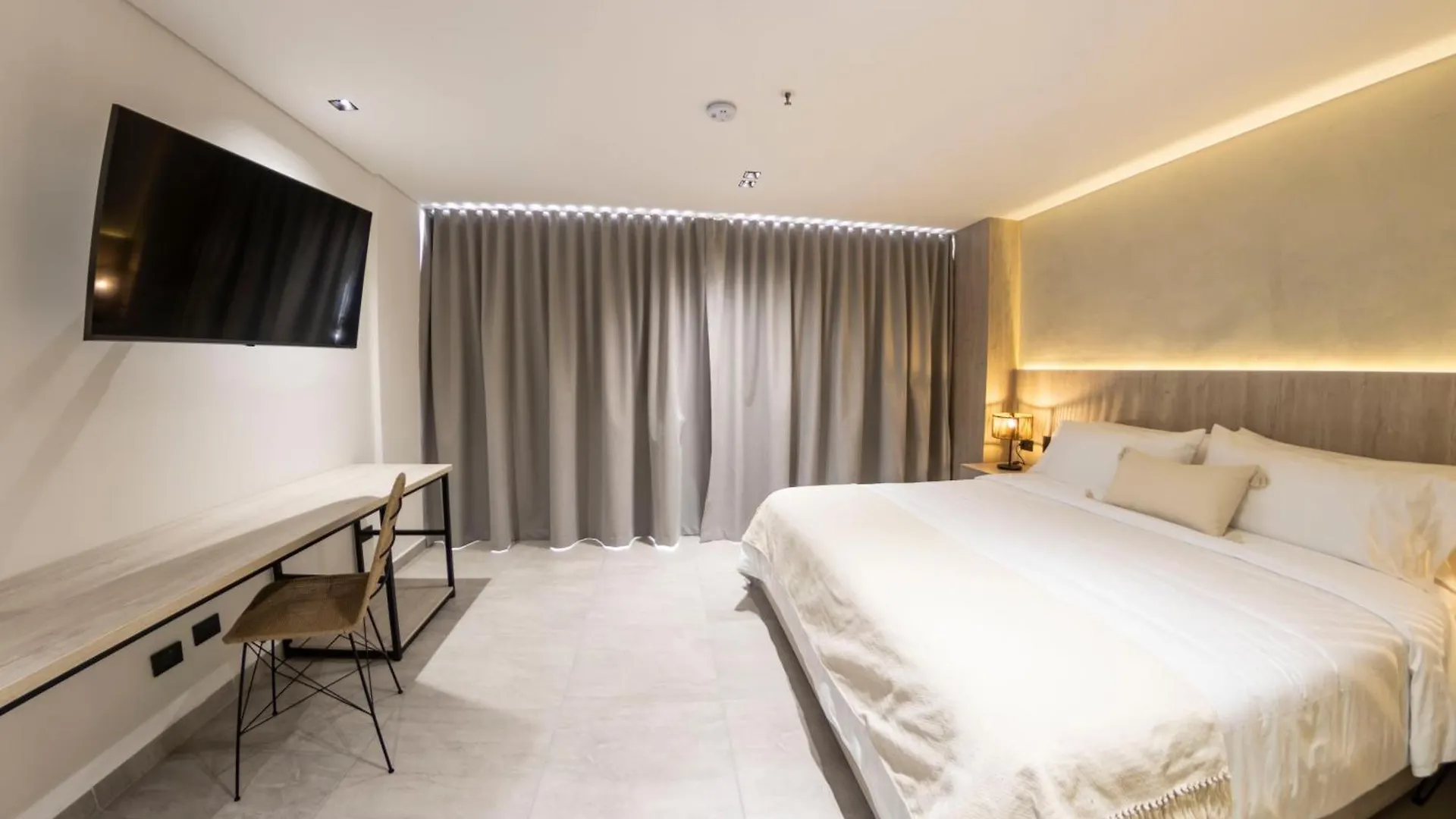 Sonata 44 Hotel Laureles Medellín