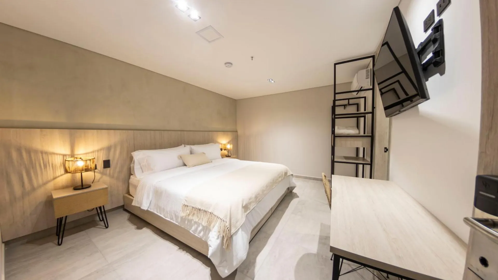 Sonata 44 Hotel Laureles Medellín Colombia